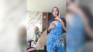 sweetmuslim01 - My Stripchat Stream middle-priced-privates colombian-young squirt fingering-arab big-ass-creampie