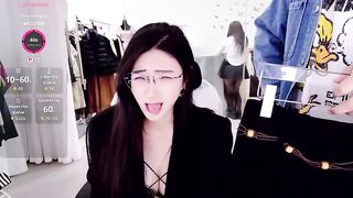 yangyang-777 - My Stripchat Stream threesome asian big-ass dildo-or-vibrator spanking