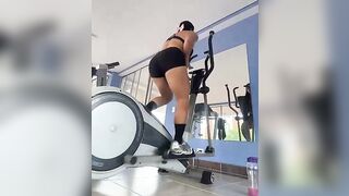 RoseOnYou - My Stripchat Stream milfs mistresses foot-fetish-milfs cam2cam anal-fingering