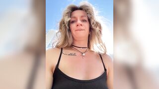EvvaMur - My Stripchat Stream role-play middle-priced-privates-young white-young outdoor spanking