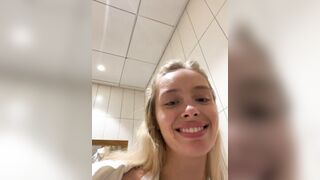 SunnyShiney - My Stripchat Stream big-ass-white lovense sex-toys yoga striptease