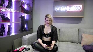 NoraNoxx - Stripchat Models foot-fetish german hd orgasm-milfs petite-white