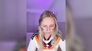 lunawolf21 - Stripchat Models romantic nipple-toys big-ass-doggy-style long-hair fingering-young