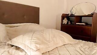 imogensy - Chaturbate Models beard stockings heels madure