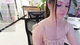 smilym - Chaturbate Models curve bulge smile tattooed