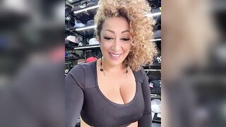 Katti_Barrera - Stripchat Models titty-fuck interactive-toys blowjob deepthroat spanking
