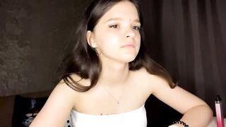 HabitedGatherer - Stripchat Models small-tits-teens topless-white white-teens european medium