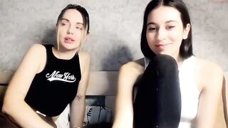 bella_blacky  - Record  [Chaturbate] her ghetto tribbing guy