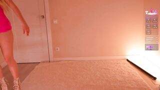 miablueye - Chaturbate Models busty longlegs finger balls