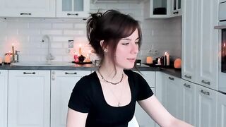 elannand - Chaturbate Models busty hotwife bigbelly highheels