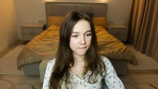 hwadwellingham - Chaturbate Models curlyhair slave supermodel singlemom