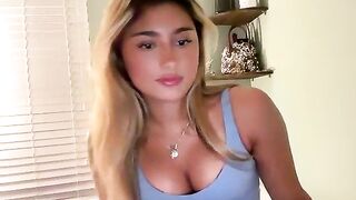 zoeycaldwellxo - Chaturbate Models fingers milf office wheel