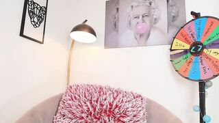 missniley - Chaturbate Models analshow funny talkative slim