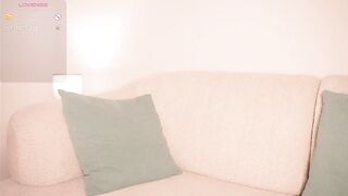 t_tragedienne - Model Chaturcam couple vibration jerkingoff threesome