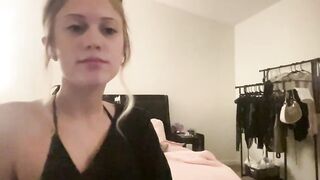 rebeccascottx - Model Chaturcam finger niceass facesitting schoolgirl