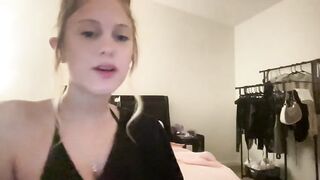 rebeccascottx - Model Chaturcam finger niceass facesitting schoolgirl