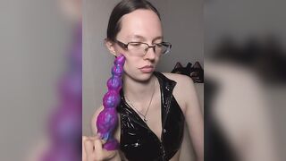 MrsCrazy18 - Model Stripcam squirt interactive-toys-young striptease sex-toys striptease-white