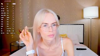 bellatip - Model Stripcam nipple-toys dildo-or-vibrator anal-doggy-style russian-young topless-white