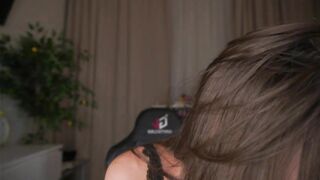 EditaBails - Model Stripcam