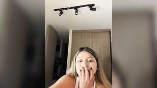 lunablossom_ - Model Stripcam middle-priced-privates-young striptease-latin blowjob middle-priced-privates-best fingering-young
