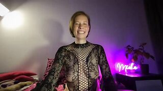 SexyExclusiveflower - Model Stripcam oil-show recordable-privates role-play-milfs cam2cam orgasm-milfs
