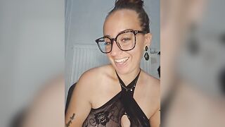 Lindsay_00off - Model Stripcam twerk-latin interactive-toys blowjob-ahegao lovense deepthroat