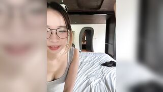 xiaozz-001 - Model Stripcam latex petite asian-blowjob outdoor emo
