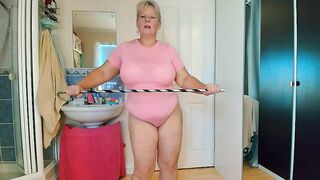 HoneyBBW96 - Model Stripcam shaven bbw big-tits-blowjob nylon foot-fetish-mature