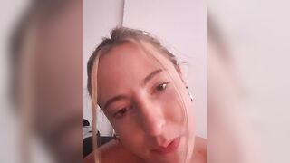 gymgirllaura - Model Stripcam doggy-style big-ass-doggy-style sport-gear white-young interactive-toys-young
