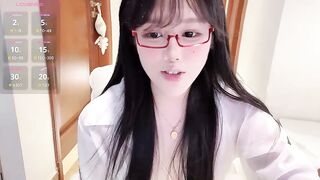 uu_7 - Model Stripcam striptease sex-toys latex fingering-young squirt-asian
