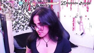 khloe_srr - Model Stripcam anime latin-young big-ass gamers middle-priced-privates-latin