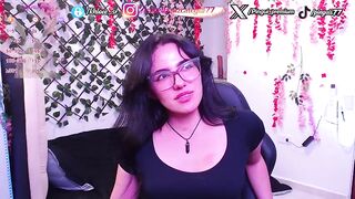 khloe_srr - Model Stripcam anime latin-young big-ass gamers middle-priced-privates-latin