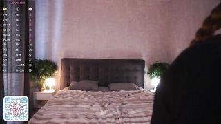 auroralowen - Model Chaturcam balls trimmed naturalbody perky