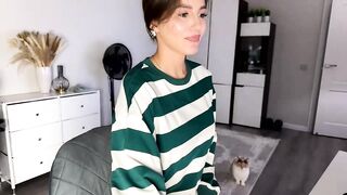 xxx_leila - Model Chaturcam smoking ginger sissy nylon