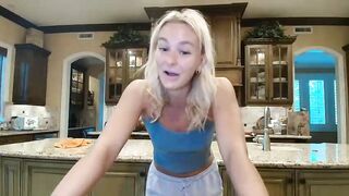 chloexbabe - Model Chaturcam nudity tender schoolgirl bigdildo