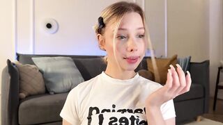 blushland - Model Chaturcam legs longhair sporty mistress