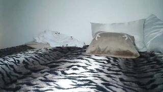 lolariv - Model Chaturcam legs yours feed wifematerial