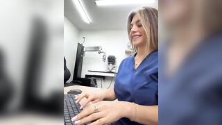 alicee16 - Model Stripcam mobile-milfs big-tits-doggy-style luxurious-privates kissing blondes-milfs