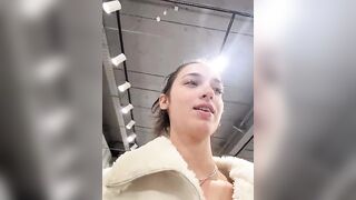 DollyTall - Model Stripcam topless brunettes middle-priced-privates-young white-young smoking