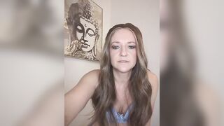 Emmas-Little-SecretXX - Model Stripcam european small-audience small-audience middle-priced-privates blondes-milfs