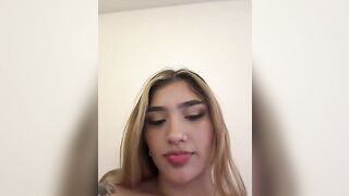 Ariannaa_1 - My Model Stripcam middle-priced-privates-latin spanish-speaking latin-blowjob big-nipples heels