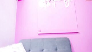 tannysmithx - Private  [Chaturbate] banho Padded bra perkynipples -pov